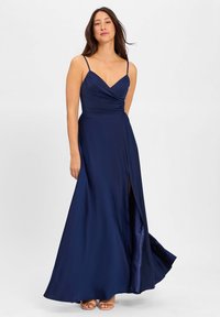 Платье Платье