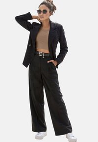 Блейзер Блейзер