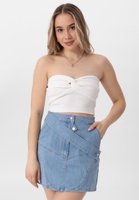 Джинсовая юбка Джинсовая юбка