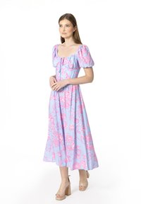 Летнее платье Летнее платье