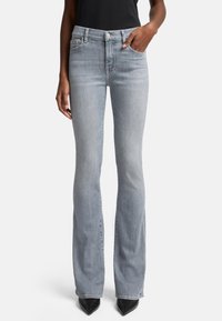 Клешеные брюки Клешеные брюки