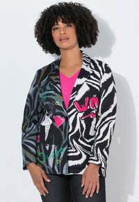 Блейзер Блейзер