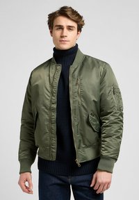 Куртка бомбер Куртка бомбер