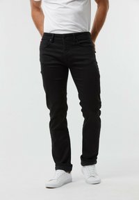 Узкие джинсы Узкие джинсы