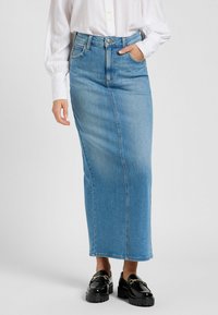 Джинсовая юбка Джинсовая юбка