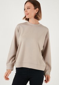 Толстовка Толстовка