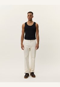 Чиносы Чиносы