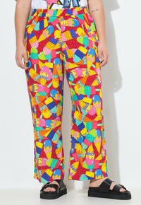 Широкие брюки Широкие брюки