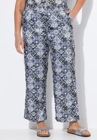 Широкие брюки Широкие брюки