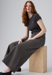 Футболка Футболка