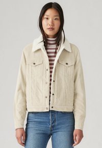 Джинсовая куртка Джинсовая куртка