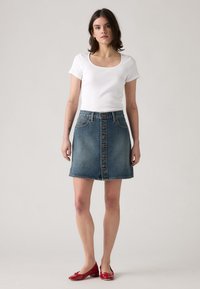 Джинсовая юбка Джинсовая юбка