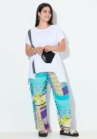 Длинная майка Длинная майка