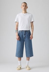 Шорты Шорты