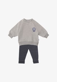 Леггинсы Леггинсы