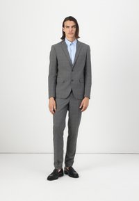 Костюм Костюм