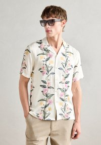 Рубашка с коротким рукавом Рубашка с коротким рукавом