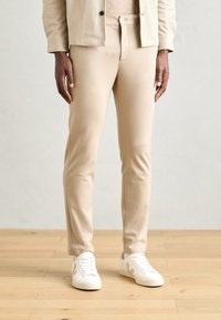 Брюки Брюки