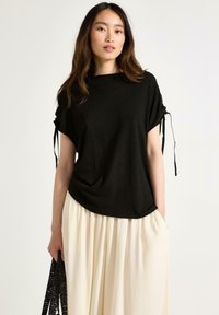 Футболка Футболка