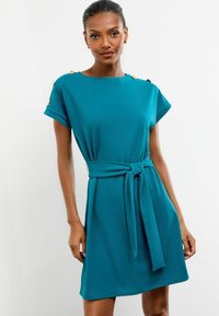 Короткое платье Короткое платье