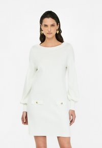 Вязаное платье Вязаное платье