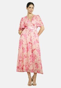 Летнее платье Летнее платье