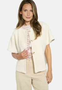 Жилет Жилет