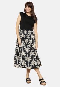 Летнее платье Летнее платье