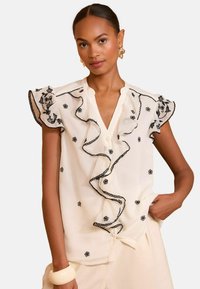 Блузка Блузка