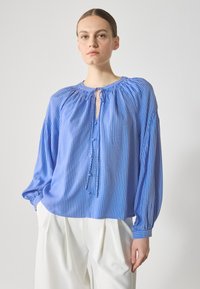 Блузка Блузка