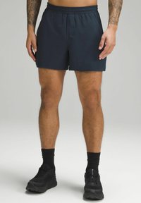 Шорты Шорты