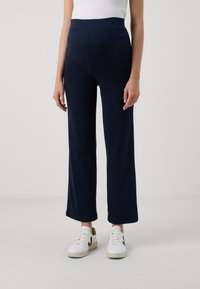 Широкие брюки Широкие брюки