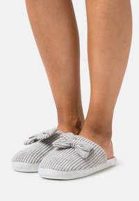 Тапочки Тапочки