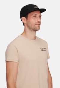 Кепка Кепка