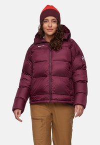 Спортивная куртка Спортивная куртка