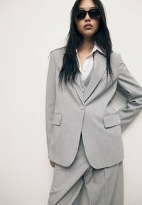 Костюм Костюм