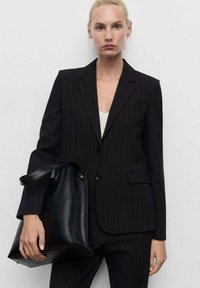 Блейзер Блейзер