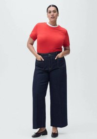 Джинсы Джинсы