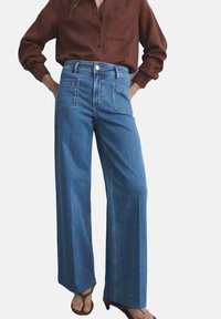 Джинсы Джинсы