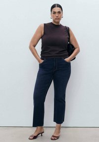 Джинсы Джинсы