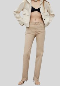 Прямые джинсы Прямые джинсы