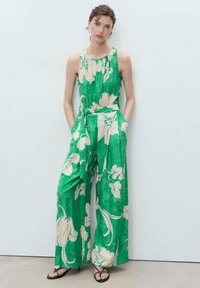 Комбинезон Комбинезон