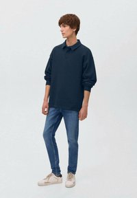 Джинсы Джинсы