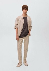 Джинсы Джинсы