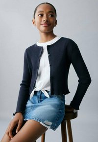 Вязаная кофта Вязаная кофта