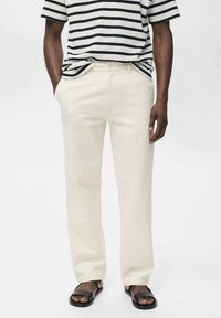 Прямые джинсы Прямые джинсы