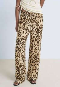 Широкие брюки Широкие брюки