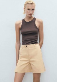 Шорты Шорты