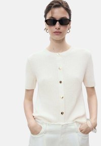 Вязаная кофта Вязаная кофта