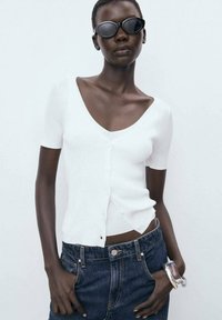 Вязаная кофта Вязаная кофта